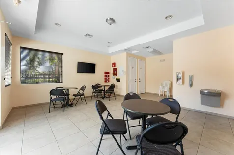 131 NW 2nd Avenue Hallandale FL 33009