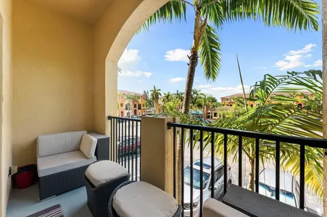 131 NW 2nd Avenue Hallandale FL 33009