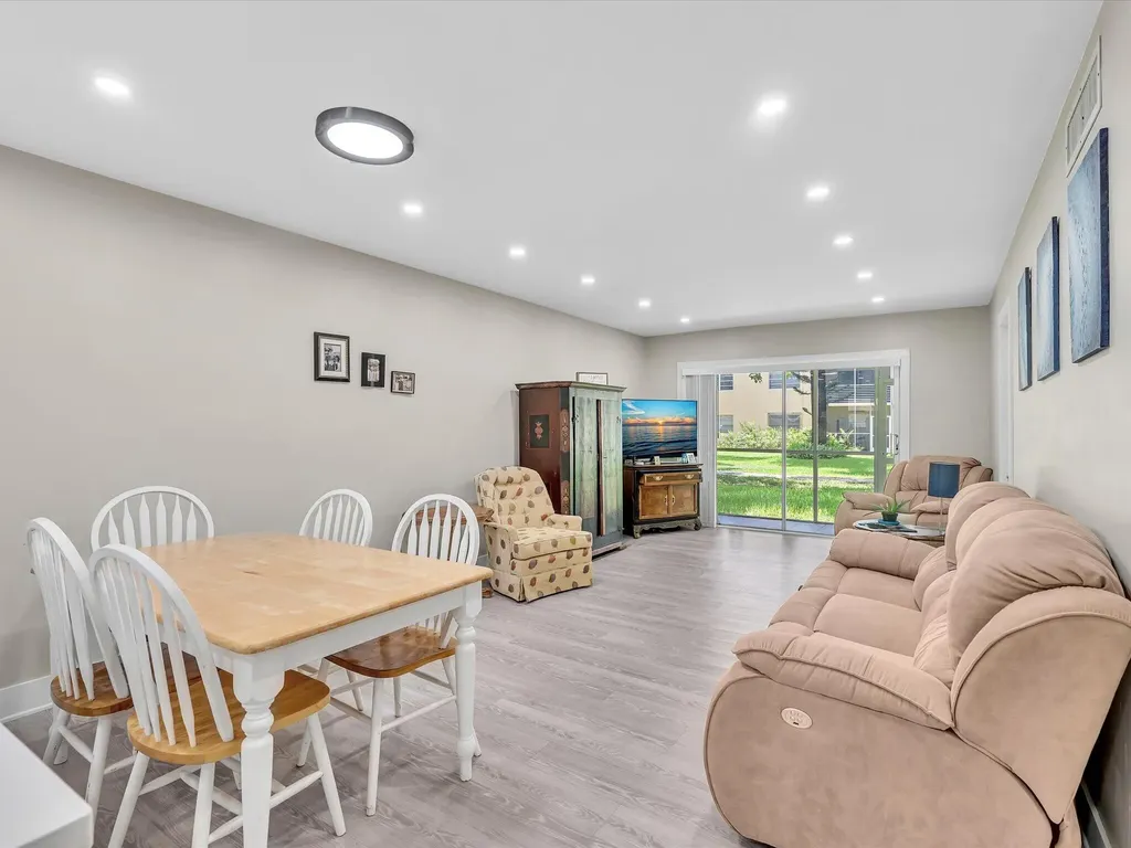 100 Ashbury Road Hollywood FL 33024