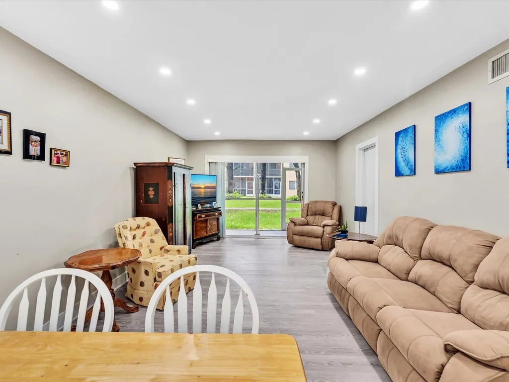 100 Ashbury Road Hollywood FL 33024