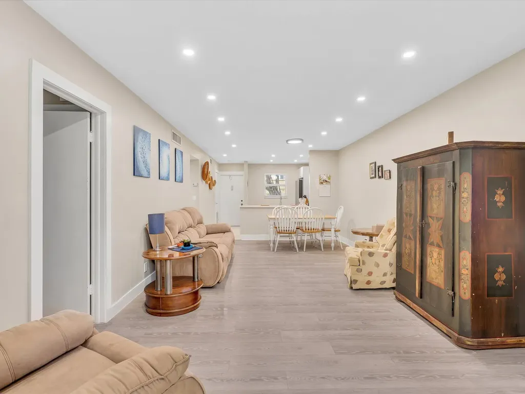 100 Ashbury Road Hollywood FL 33024