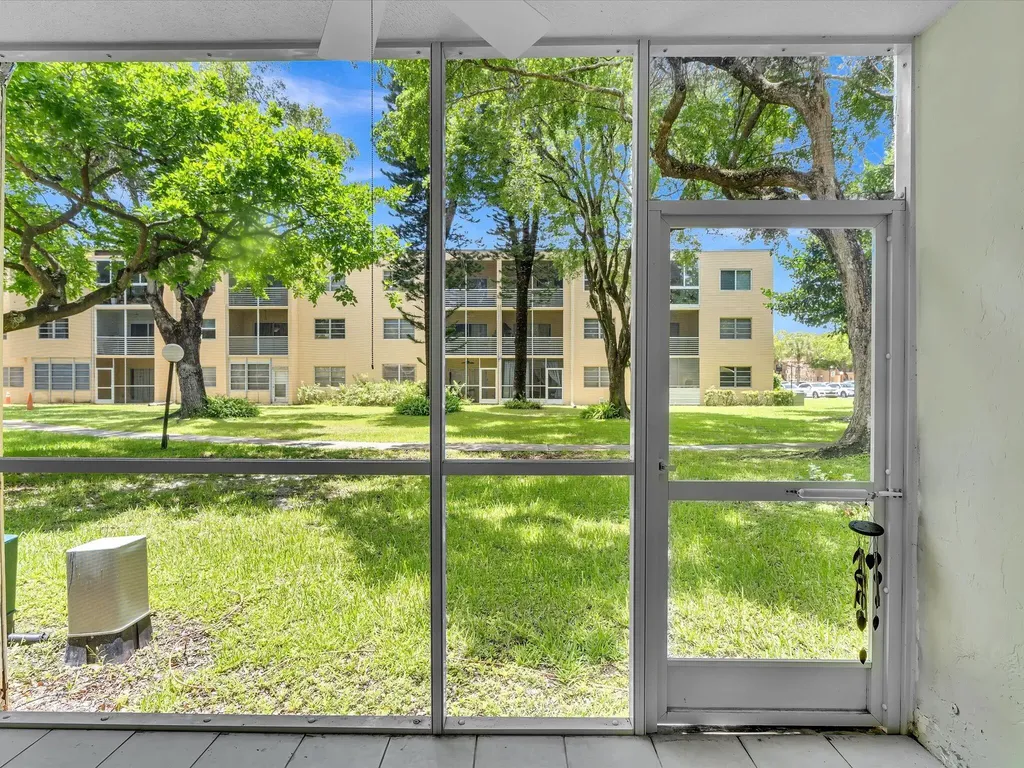 100 Ashbury Road Hollywood FL 33024