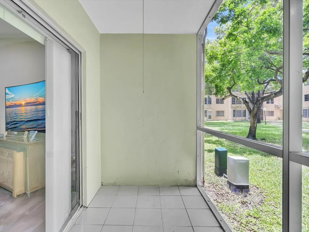 100 Ashbury Road Hollywood FL 33024