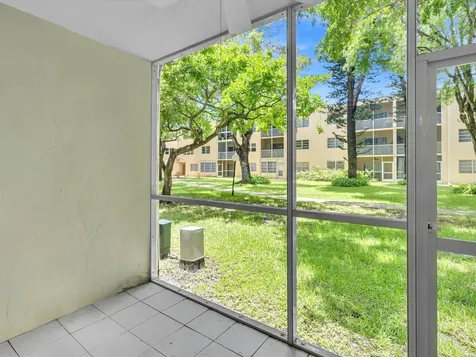100 Ashbury Road Hollywood FL 33024