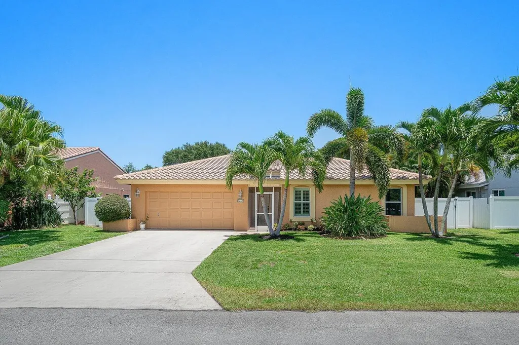 6930 NW 2nd Terrace Boca Raton FL 33487