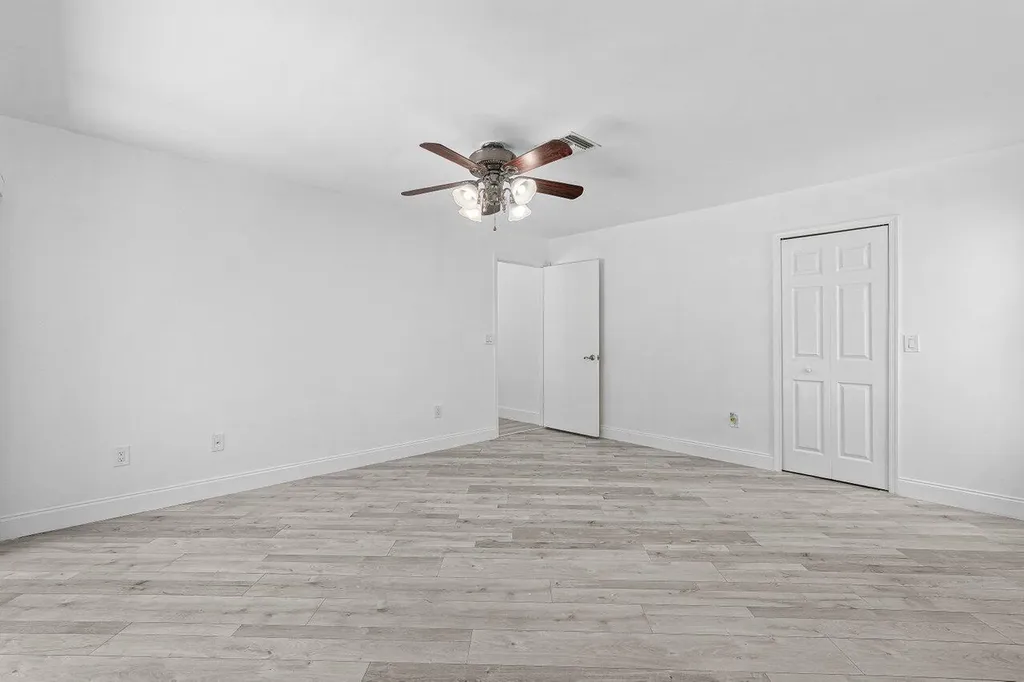 6930 NW 2nd Terrace Boca Raton FL 33487