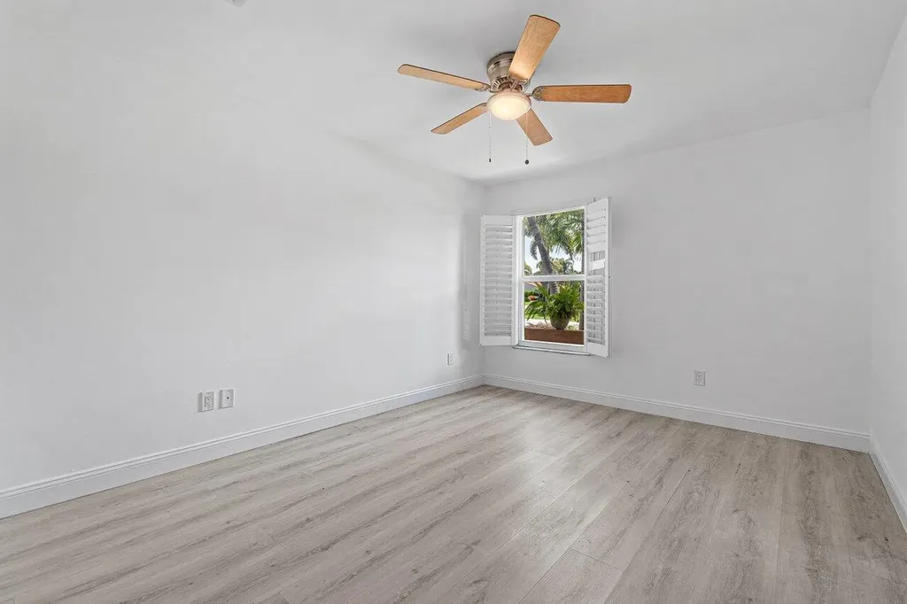 6930 NW 2nd Terrace Boca Raton FL 33487