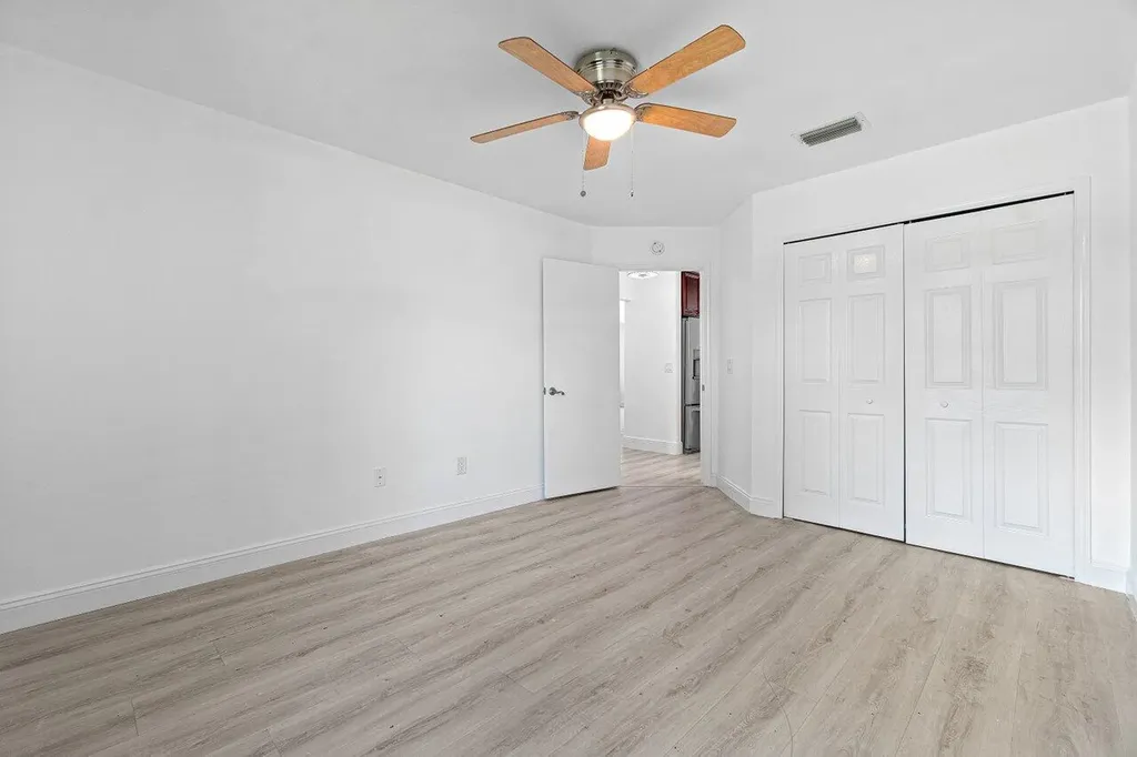 6930 NW 2nd Terrace Boca Raton FL 33487