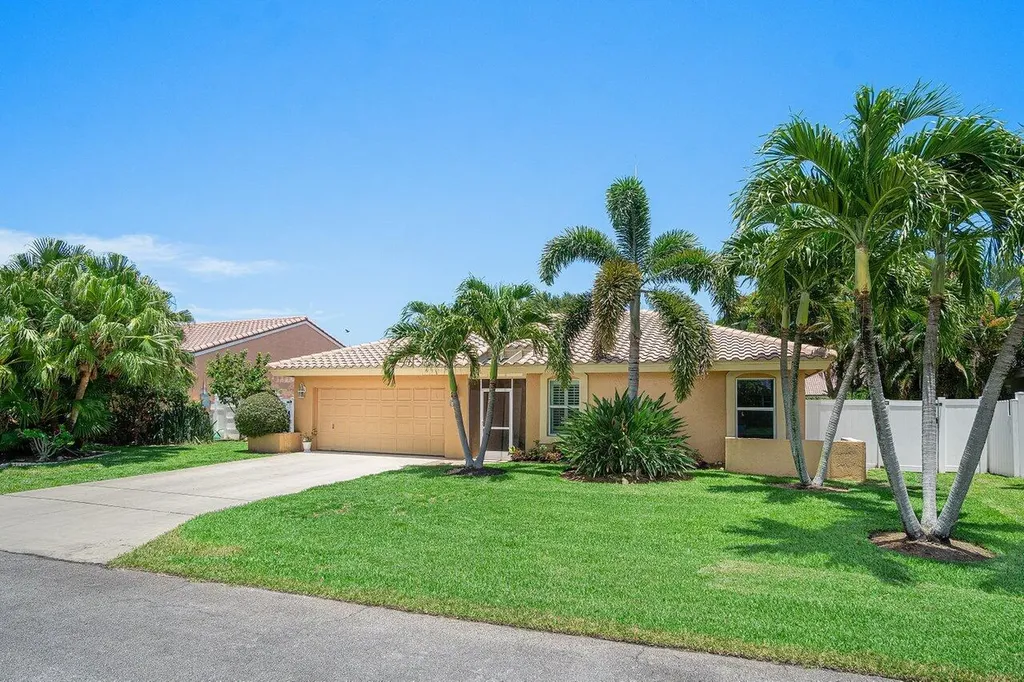 6930 NW 2nd Terrace Boca Raton FL 33487