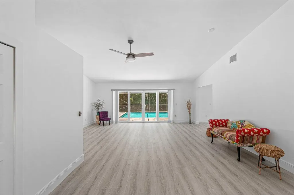6930 NW 2nd Terrace Boca Raton FL 33487