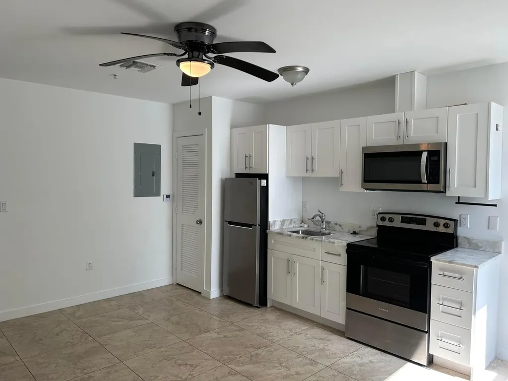 661 NW 21st Terrace Fort Lauderdale FL 33311