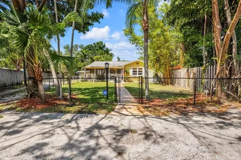 813 SE 14th Court Fort Lauderdale FL 33316