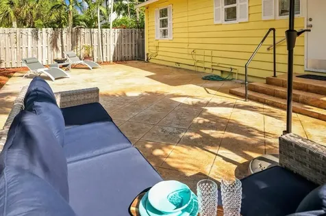 813 SE 14th Court Fort Lauderdale FL 33316