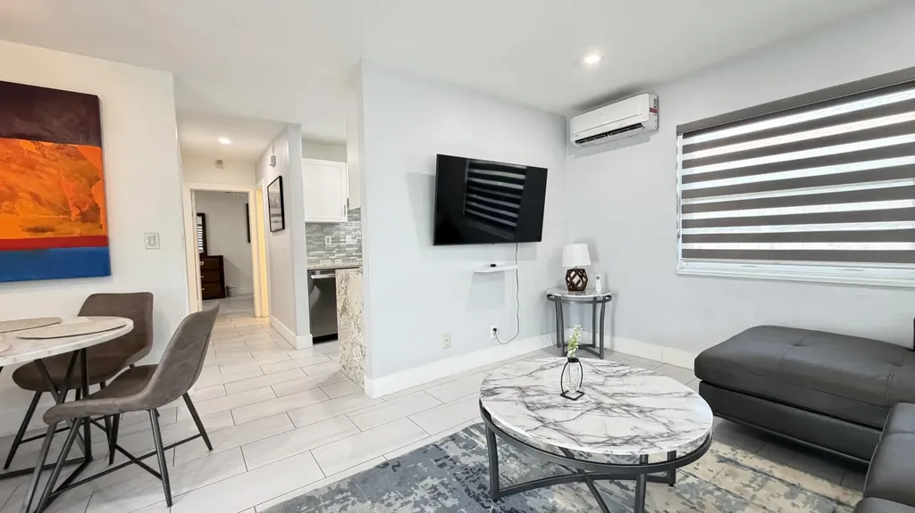 1004 NE 18th Street Fort Lauderdale FL 33305