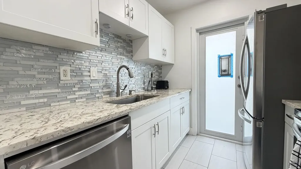 1004 NE 18th Street Fort Lauderdale FL 33305
