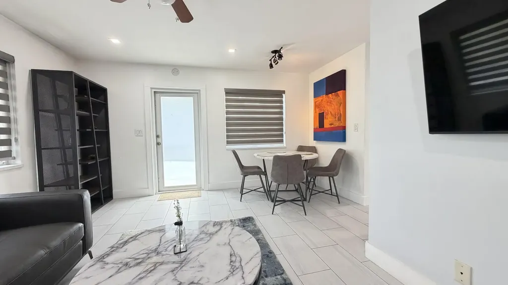 1004 NE 18th Street Fort Lauderdale FL 33305
