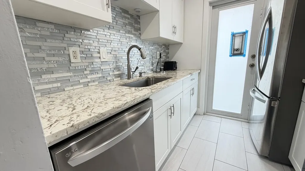 1004 NE 18th Street Fort Lauderdale FL 33305