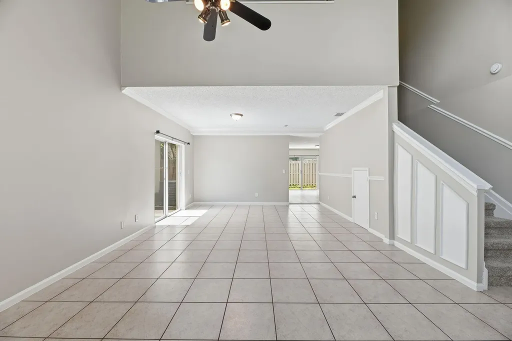 5477 NW 44th Way Coconut Creek FL 33073