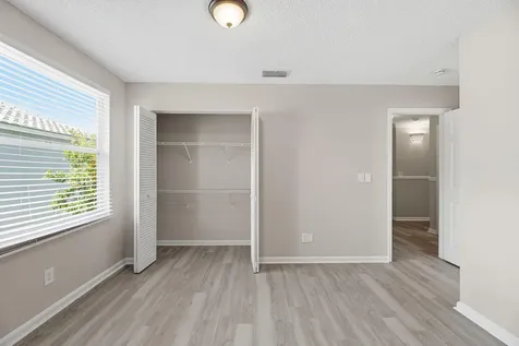 5477 NW 44th Way Coconut Creek FL 33073