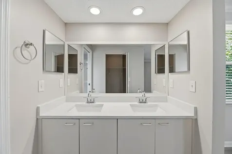 5477 NW 44th Way Coconut Creek FL 33073