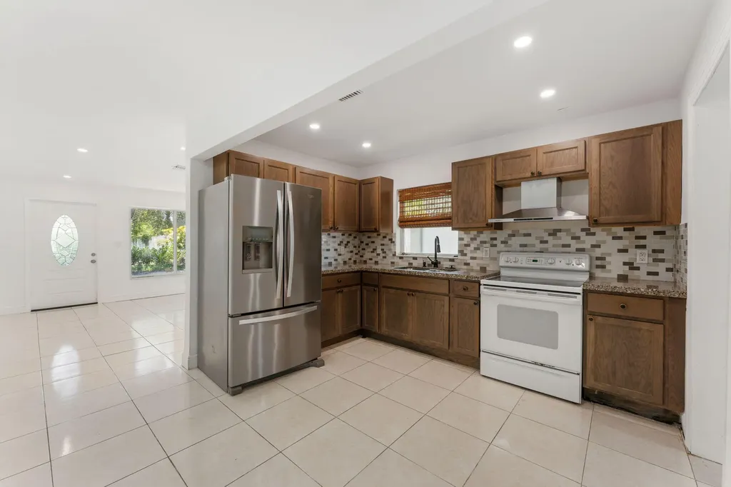 441 NW 1st Way Deerfield Beach FL 33441