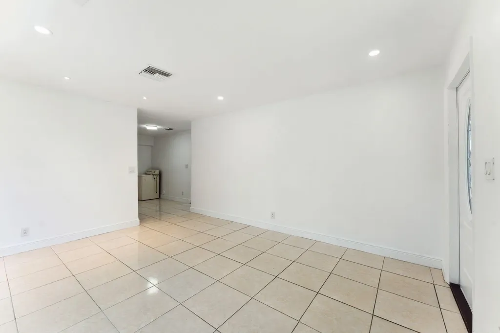 441 NW 1st Way Deerfield Beach FL 33441