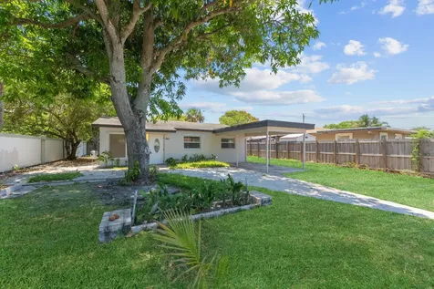 441 NW 1st Way Deerfield Beach FL 33441