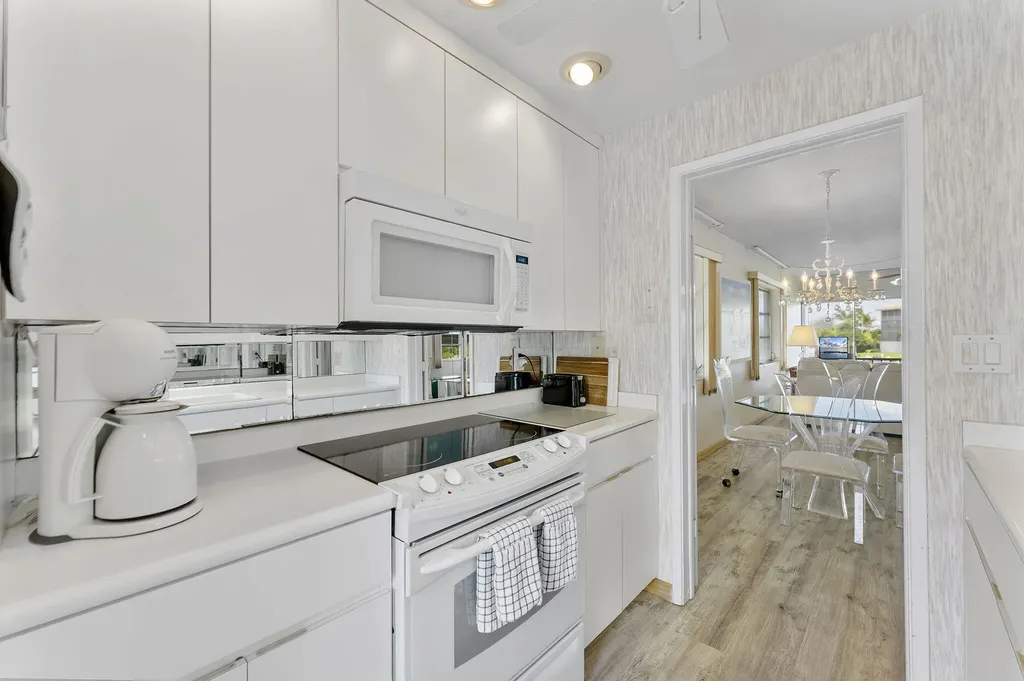 101 NE 19th Avenue Deerfield Beach FL 33441