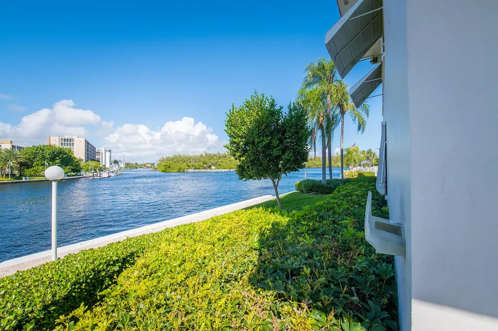 101 NE 19th Avenue Deerfield Beach FL 33441