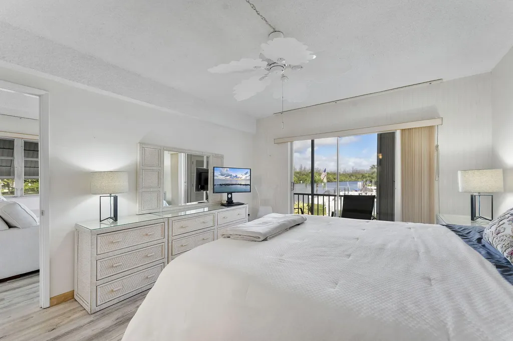101 NE 19th Avenue Deerfield Beach FL 33441