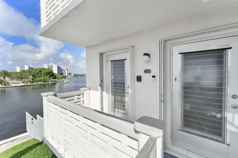 101 NE 19th Avenue Deerfield Beach FL 33441