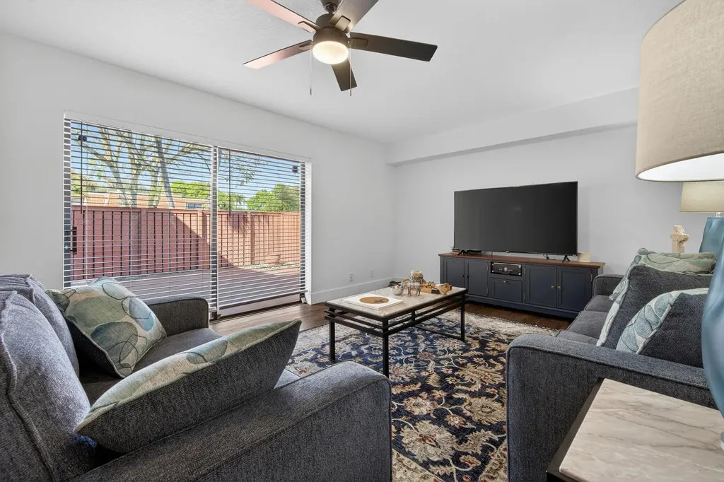 2937 SW 11th Place N Deerfield Beach FL 33442