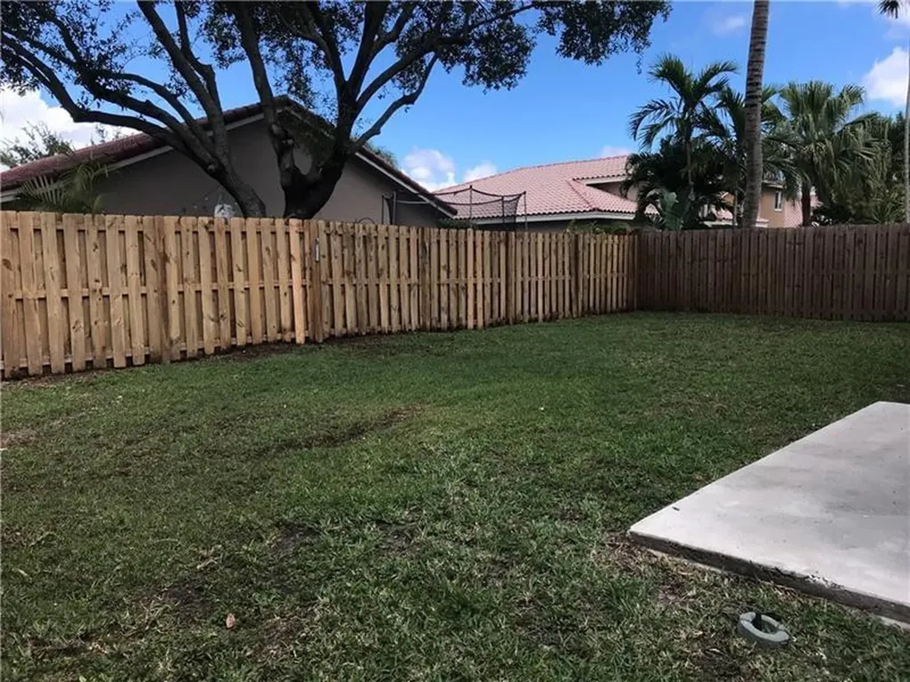 245 Via Milan Terrace Davie FL 33325