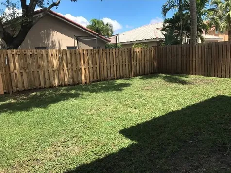 245 Via Milan Terrace Davie FL 33325