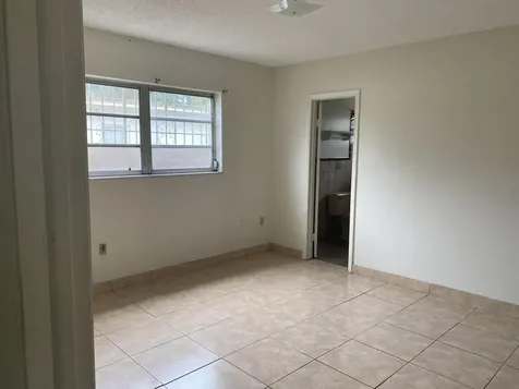 1050 NW 100th Street Miami FL 33150