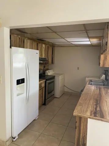 1050 NW 100th Street Miami FL 33150