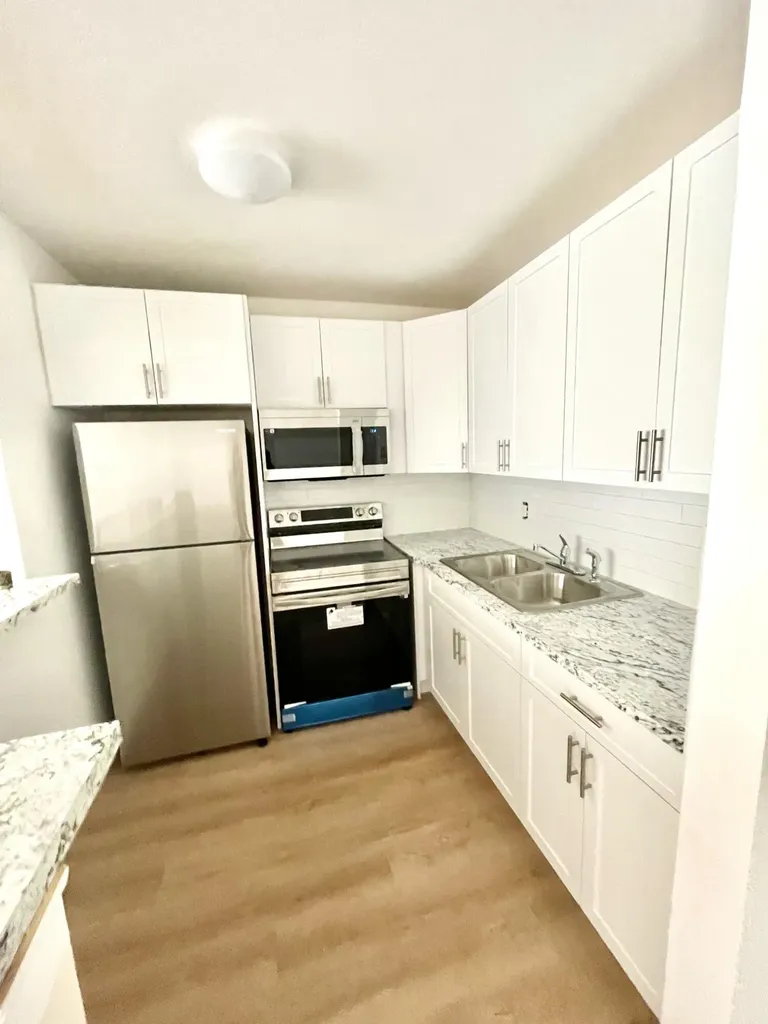 203 Easthampton I West Palm Beach FL 33417