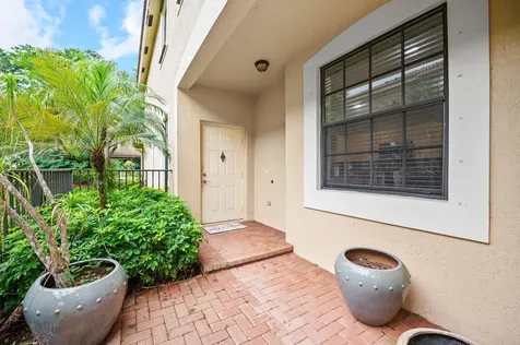4212 Vineyard Circle Weston FL 33332