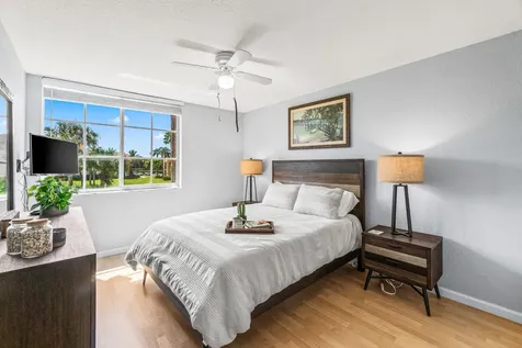 145 Yacht Club Way Hypoluxo FL 33462