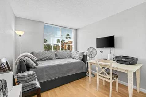 145 Yacht Club Way Hypoluxo FL 33462