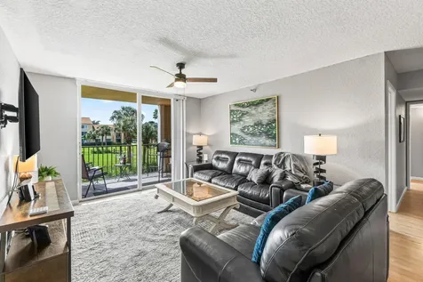 145 Yacht Club Way Hypoluxo FL 33462