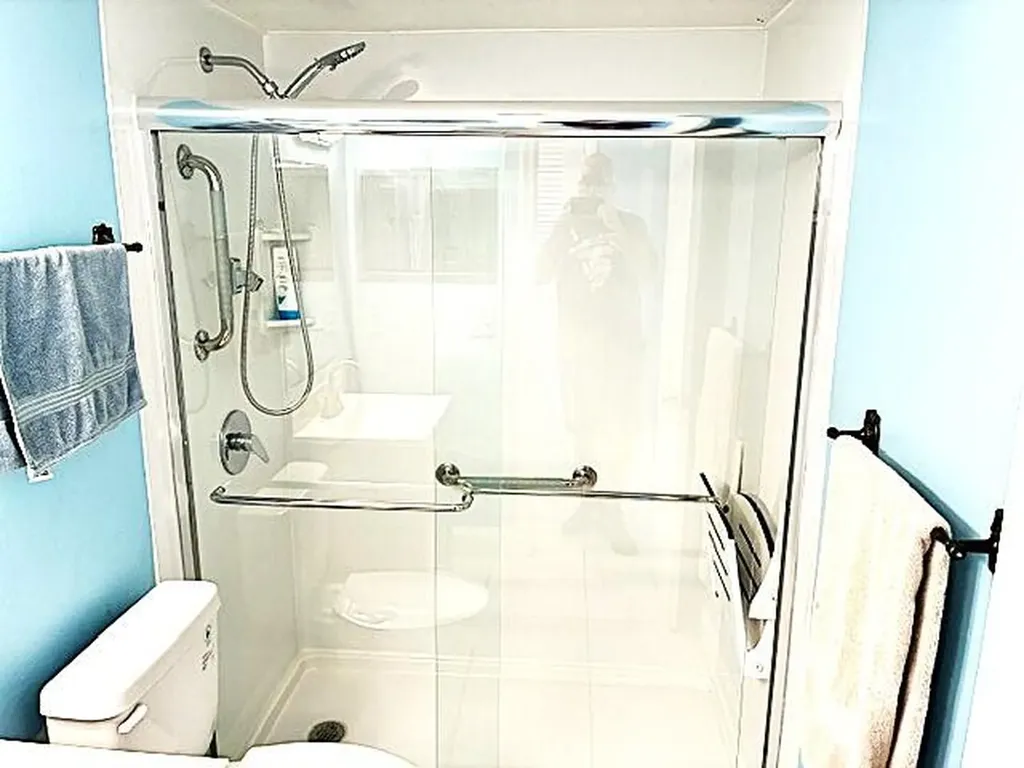 110 Markham F Deerfield Beach FL 33442