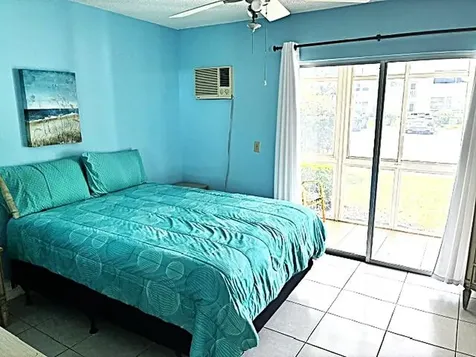 110 Markham F Deerfield Beach FL 33442