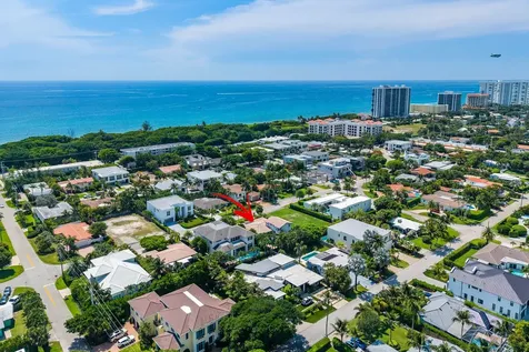 299 NE Wavecrest Court Boca Raton FL 33432