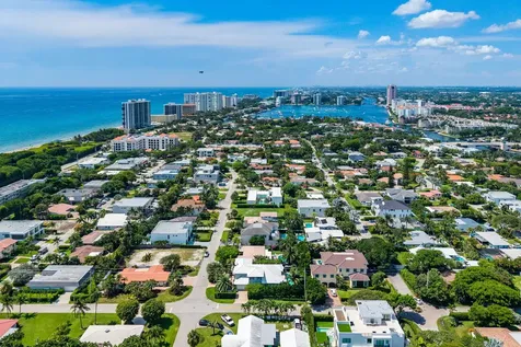 299 NE Wavecrest Court Boca Raton FL 33432
