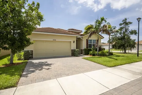 4720 NW Exchange Avenue Jensen Beach FL 34957