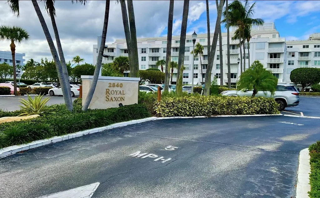 2840 S Ocean Boulevard Palm Beach FL 33480