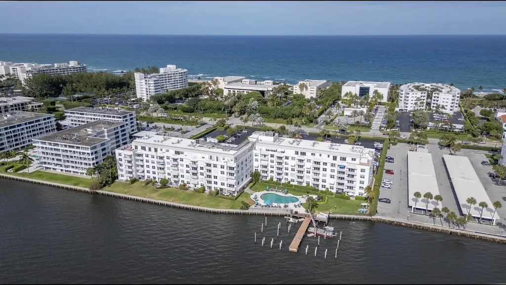 2840 S Ocean Boulevard Palm Beach FL 33480