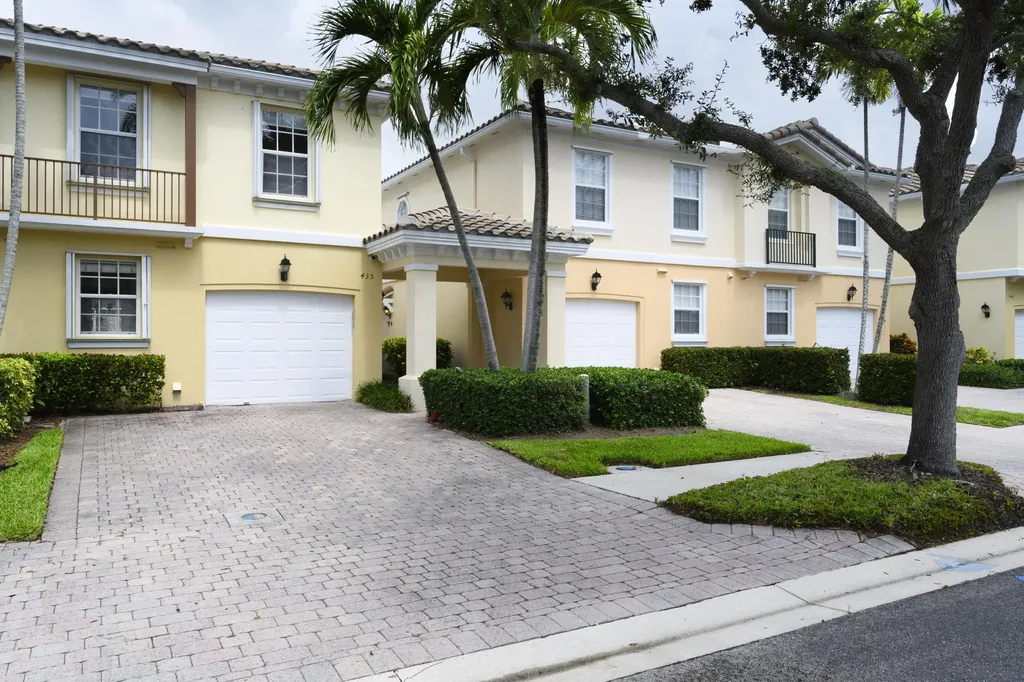 435 Capistrano Drive Palm Beach Gardens FL 33410