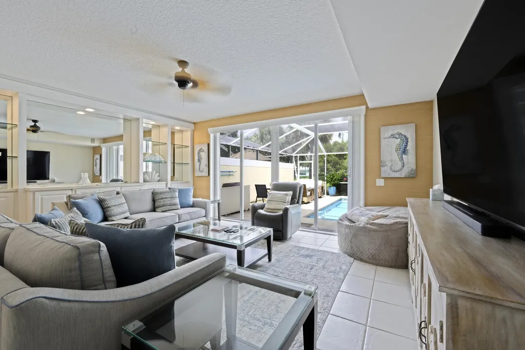 435 Capistrano Drive Palm Beach Gardens FL 33410